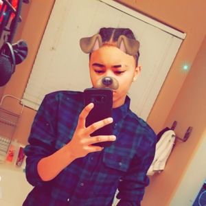 Meet your Posher, Carmal